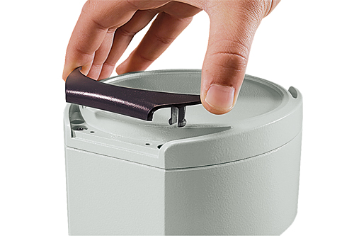 aluDISC detachable trims hide the lid fixings and mounting screws